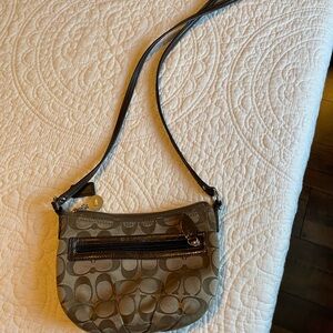 COACH vintage Signature Brown Crossbody Bag